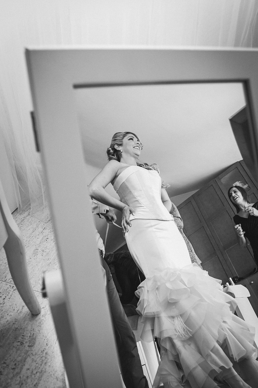 Fotografía de boda editorial en blanco y negro